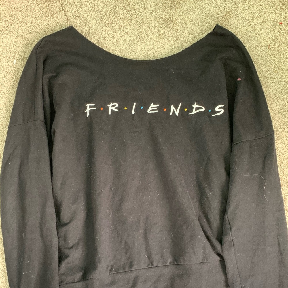 LONG SLEEVE FRIENDS SHIRT